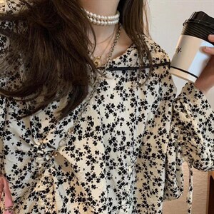现货海军领碎花裙图片