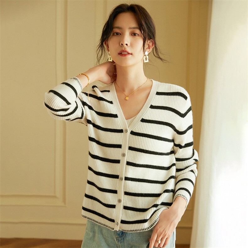 短款2025春秋新款外搭小个子洋气针织外套时尚百搭，女装羊绒衫，绒美人羊绒