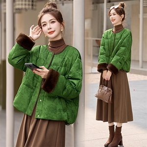 设计感立领拼接羽绒服女2024年冬季新款小个子白鸭绒短款图片