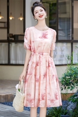 连衣裙女2024夏季新款高级感气质收腰显瘦小清新减龄夏天印花裙子，女装连衣裙，布芭啦