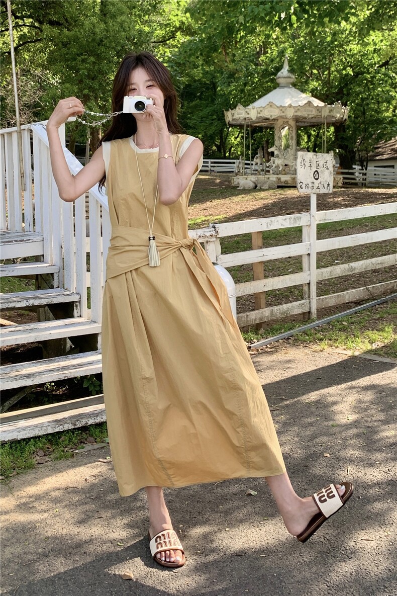 清冷感黄色无袖背心连衣裙女2025夏季新款韩系度假风收腰显瘦长裙,女装连衣裙,2C159
