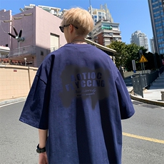 藏青色