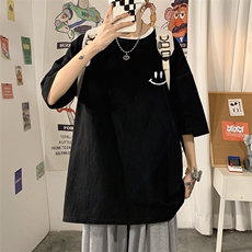 黑色
