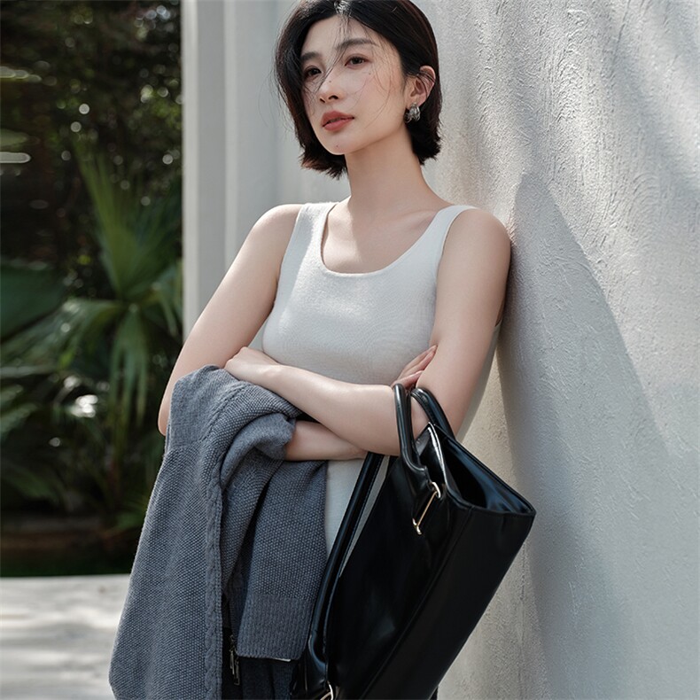 100纯山羊绒2025秋冬新款女羊绒衫纯色无袖吊带薄款U领内搭针织衫,女装背心吊带,江帆羊绒
