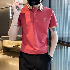 红色