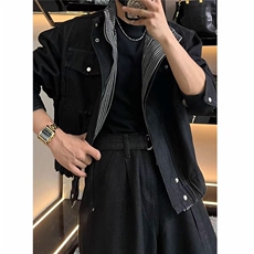 黑色