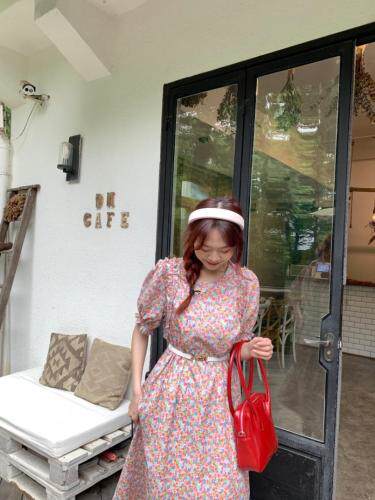 现货，粉色花连衣裙，女装连衣裙，dznkb