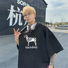 黑色