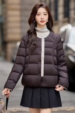 现货2025冬季新款时尚简约休闲圆领短款羽绒服，女装羽绒服，深水步