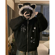 黑色