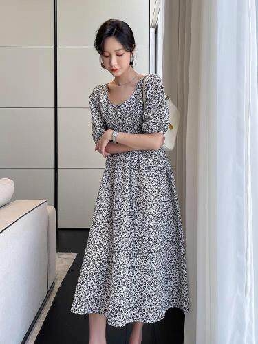 夏季新款碎花连衣裙，女装连衣裙，冰雪兒