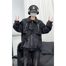 黑色