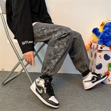 2021潮牌日系工装腰果花直筒阔腿束脚男哈伦牛仔裤宽松大码休闲裤，男装牛仔裤，星座302B