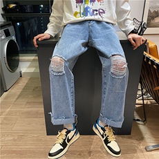 浅蓝色
