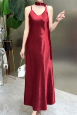 夏季新款简约休闲吊带连衣裙女修身显瘦优雅气质长裙，女装连衣裙，佳绒高端店
