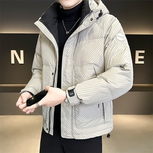 新标50-羽绒服7152-M-4XL -P195秋冬季轻薄连帽男士羽绒服图片