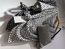 时尚小衫，可做一字肩，其它，38度6