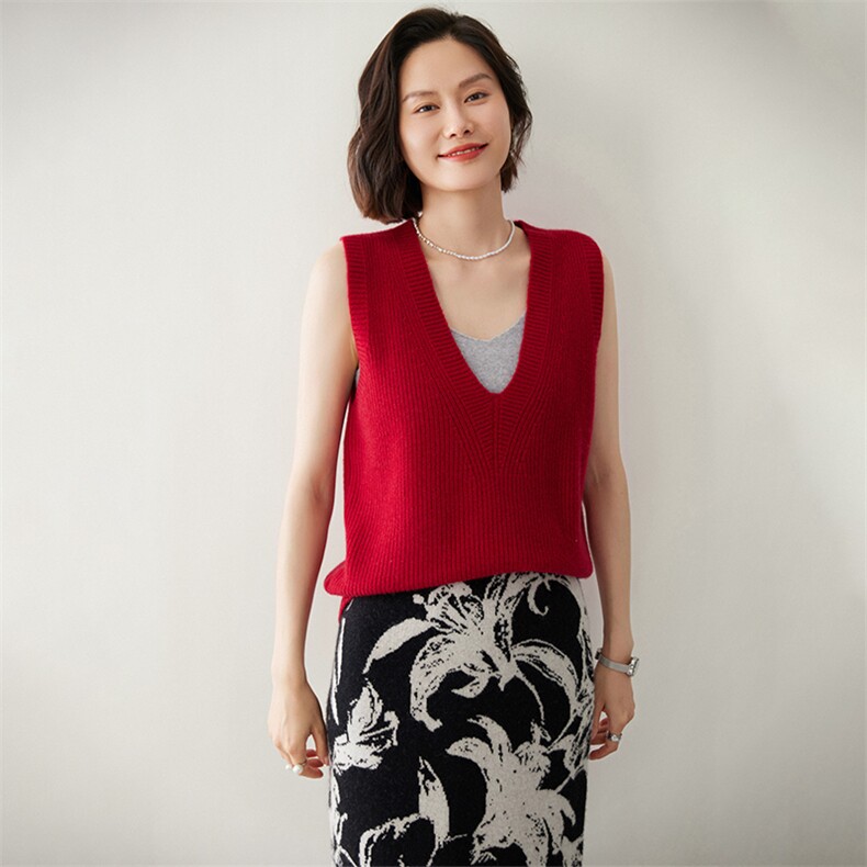 时尚百搭V领羊绒马甲女款修身显瘦无袖针织背心外套,女装马甲,迎冬羊绒
