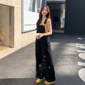 学院风黑色牛仔背带裤女2025超火流行夏季新款卡通刺绣减龄休闲裤图片