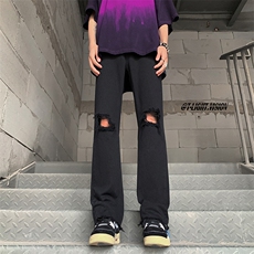 黑色