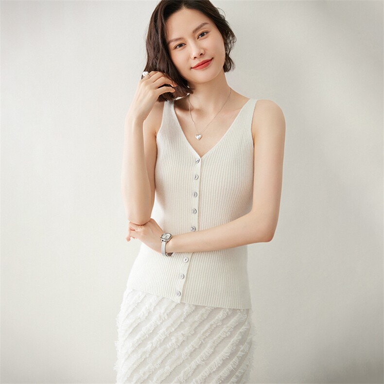 时尚优雅女士马甲修身显瘦V领无袖针织背心百搭气质单品,女装马甲,迎冬羊绒