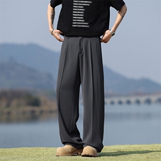 深灰色