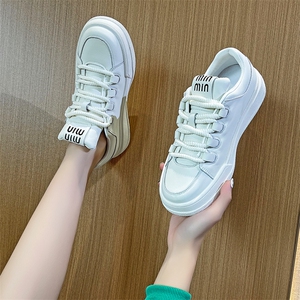 厚底真皮小白鞋女2023春秋新款牛皮软底女鞋百搭运动休闲板鞋图片
