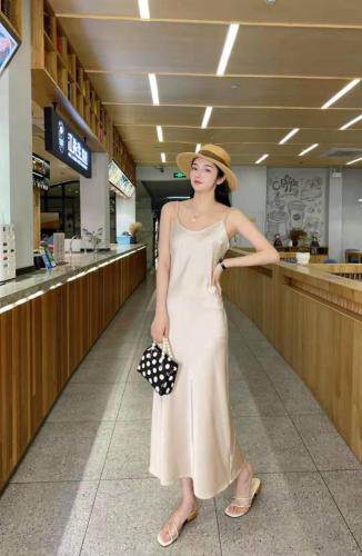 连衣裙，女装连衣裙，魅力元素