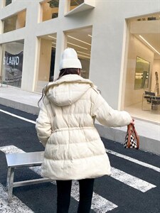 休闲羽绒服图片