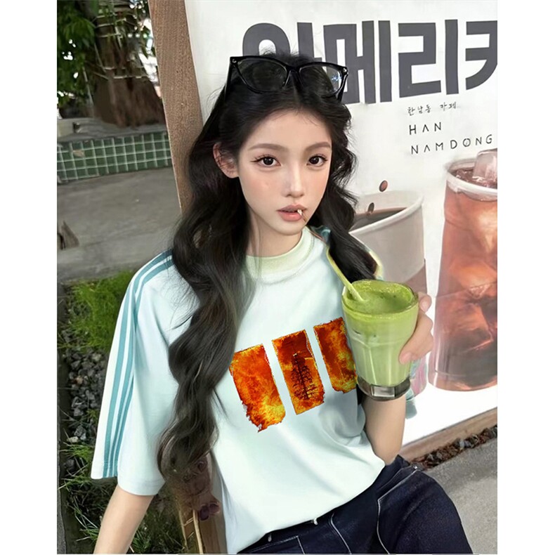 抖音得物品质二开240克宽松纯棉美式潮牌印花三条杠中性风短袖T恤,男装T恤,电商A486