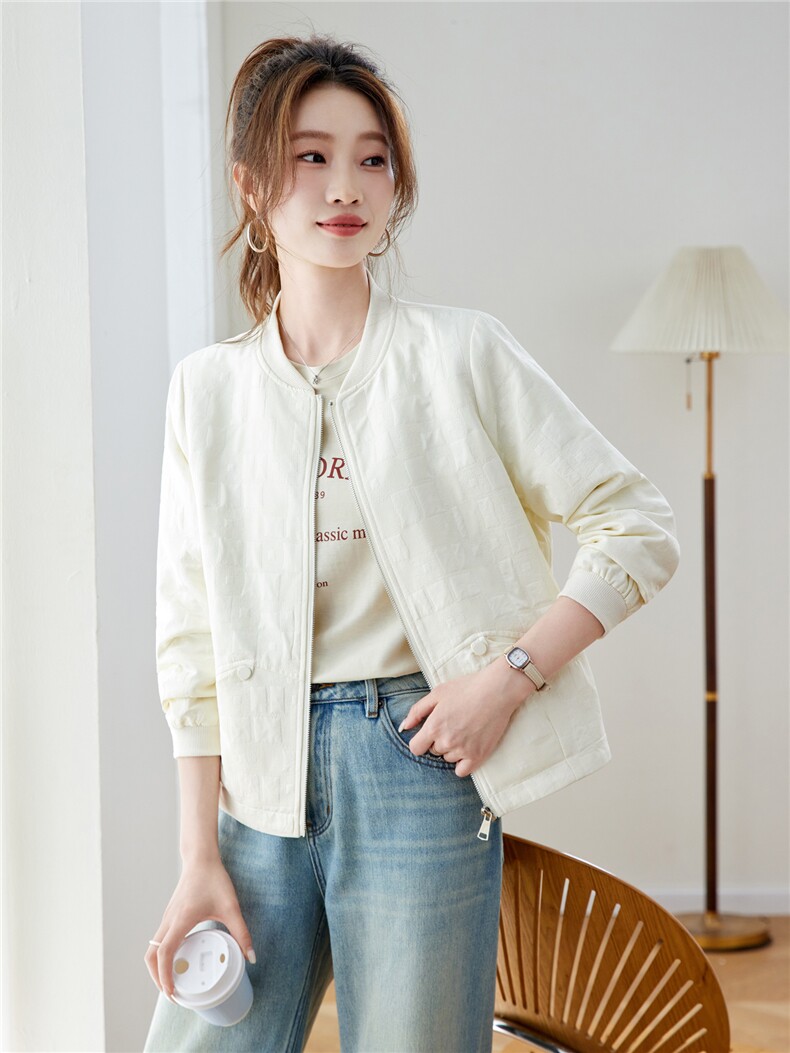 2026年春季棒球领轻薄刺绣格纹棒球服短外套棒球服上衣,女装短外套,简韵佳