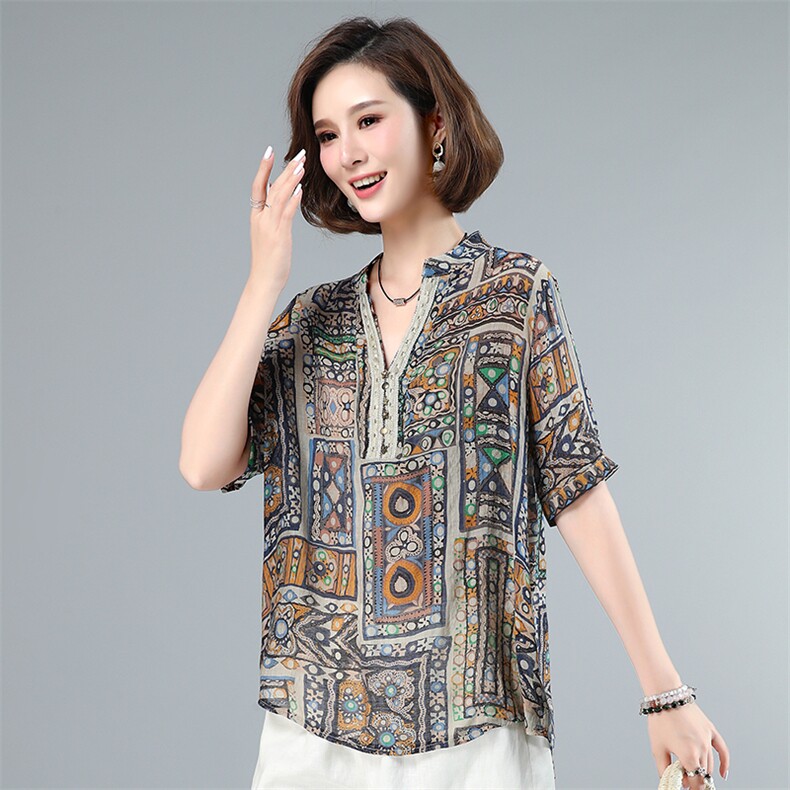 2021年夏季碎花通勤V领套头短袖百搭上衣，女装大码女装，叶笙衣