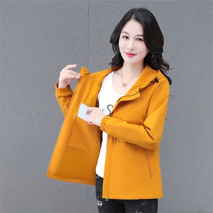 燕颉女士连帽冲锋衣秋季春秋新款2025夹克休闲时尚宽松外套上衣图片