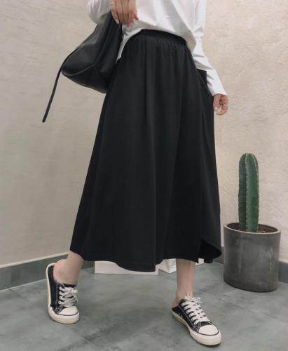 2021年春款新品半裙独特的设计风格，女装半身裙，赛蝶衣社