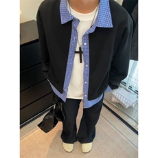 黑色