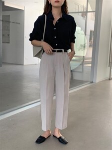 2203款、高腰后半松紧设计对腰间包容性更大，其它，炽元素