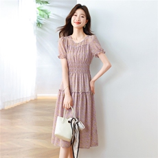 小清新碎花连衣裙女2025夏季新款小个子收腰修身显瘦气质印花裙子，女装连衣裙，布芭啦