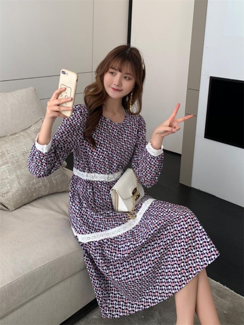 蕾丝花边拼接连衣裙两色，女装连衣裙，凯宝莉