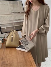 春季新品·韩风压褶连衣裙，女装连衣裙，Hello Tina