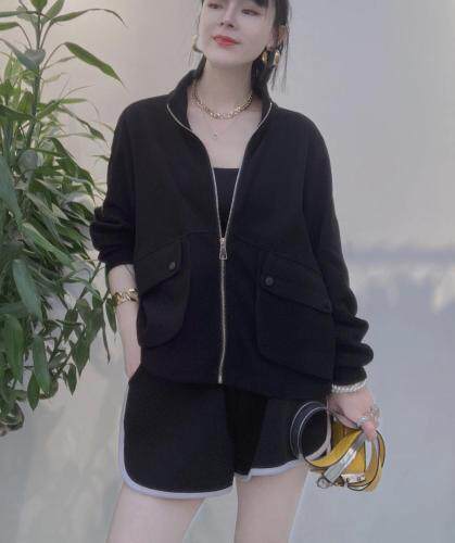 2021新款早秋款设计款针织开衫，有大货，其它，瑟拉·女人缘