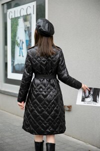 现货高品质标90白鸭绒羽绒服图片