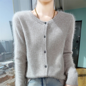 秋冬季新款舒适时尚百搭圆领貂绒开衫图片