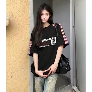 抖音得物品质二开240克宽松纯棉美式潮牌印花三条杠中性风短袖T恤图片