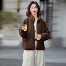 爆《现货2025冬季新款小羊羔毛休闲简约时尚外套不挑身材上身》，女装羊羔毛/颗粒绒，米莱