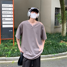 灰色