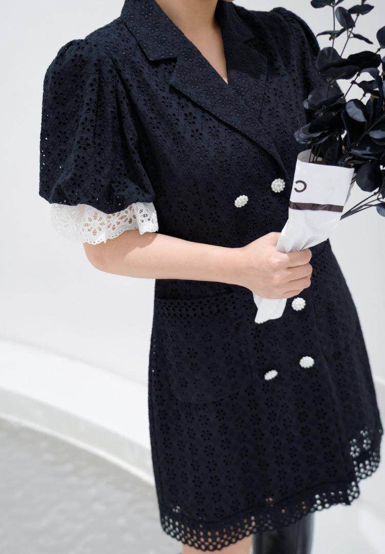 具包容与时髦～刺绣面料廓落肩连衣裙，女装连衣裙，GN