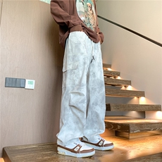 灰色