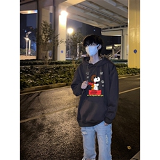灰色