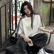 抖音得物品质二开240克宽松纯棉美式潮牌印花三条杠中性风短袖T恤，男装T恤，电商A486-1