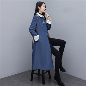 毛呢外套女中长款2024春秋新款时尚复古风刺绣收腰显瘦呢子大衣潮，女装毛呢外套，芷墨服饰